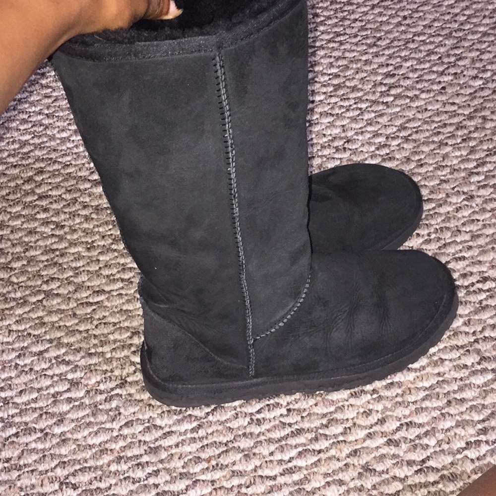 Uggs! Size 8 - image 2